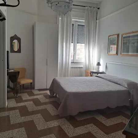 Dante Alighieri Guest House 2*