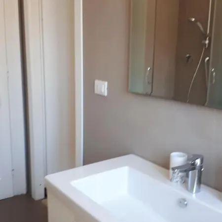 Dante Alighieri Couette-café 3*