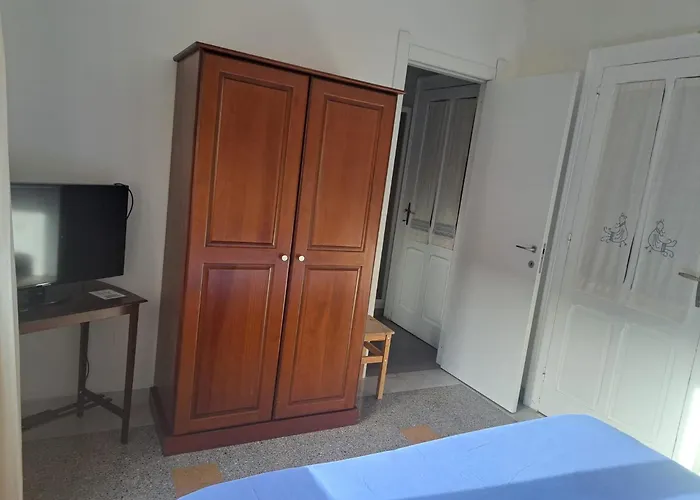 Dante Alighieri 3* Кальяри