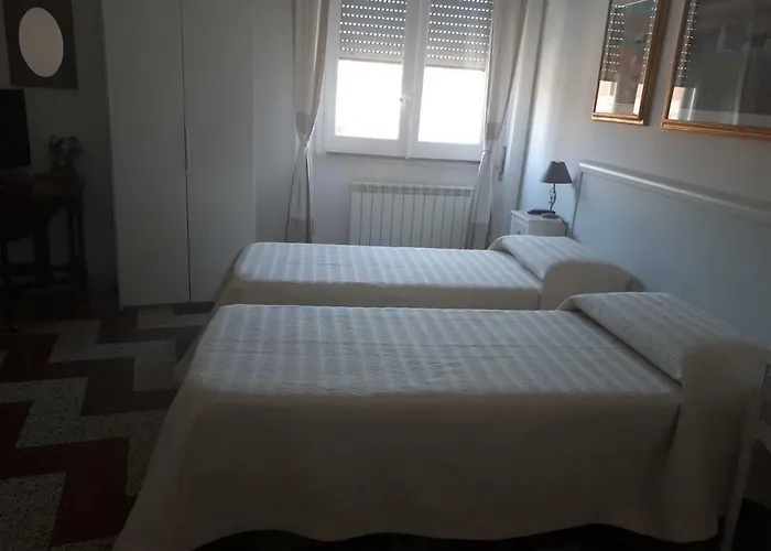 Dante Alighieri Отель типа 